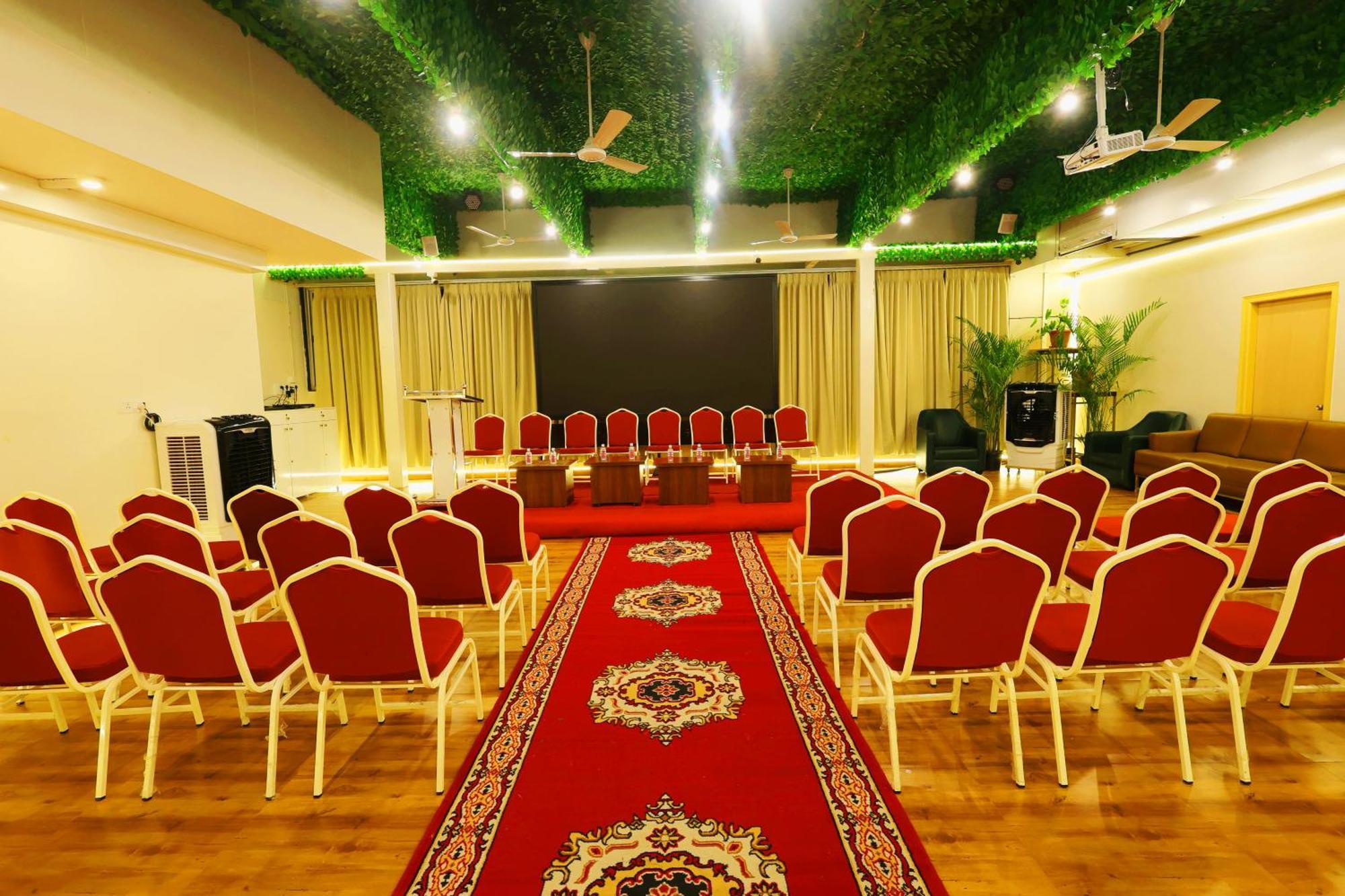 ホテル Grand Regency Rajajinagar, Iskcon Temple - Wtc バンガロール エクステリア 写真