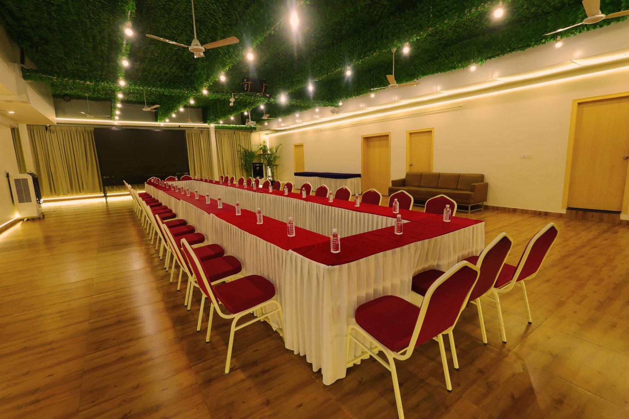 ホテル Grand Regency Rajajinagar, Iskcon Temple - Wtc バンガロール エクステリア 写真